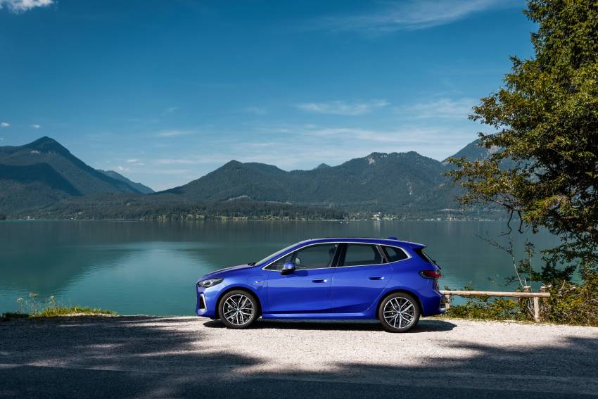U06 BMW 2 Series Active Tourer debuts – all-new styling; petrol, diesel engines first; PHEVs next year 1356067