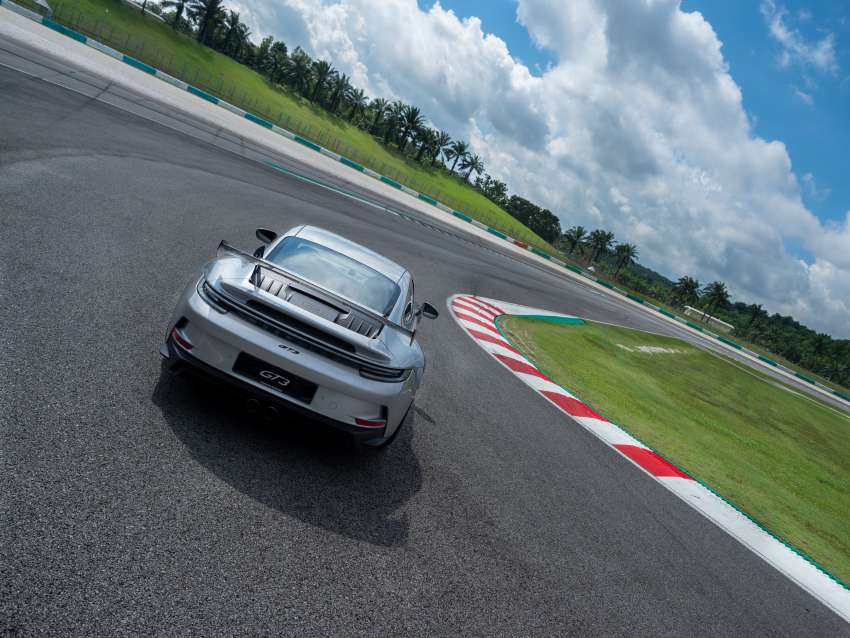 Porsche 911 GT3 992 dilancarkan di M’sia – bermula RM1.77 juta, pilihan manual dan PDK, 510 PS/470 Nm 1385300