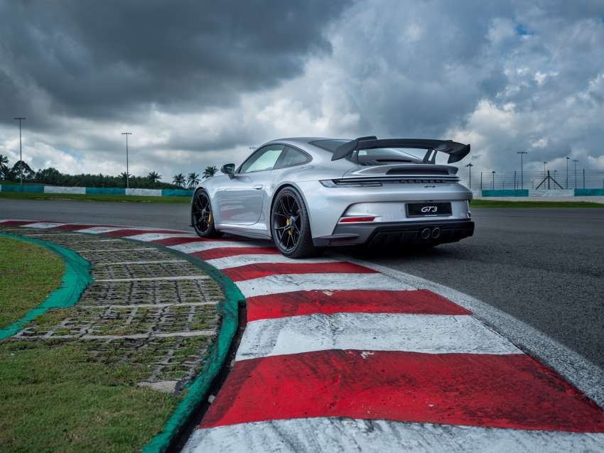 Porsche 911 GT3 992 dilancarkan di M’sia – bermula RM1.77 juta, pilihan manual dan PDK, 510 PS/470 Nm 1385298