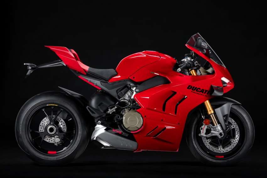 2022 Ducati Panigale V4 debuts – 215.5 hp, revised gearing; updates for improved on-track performance Image #1383655