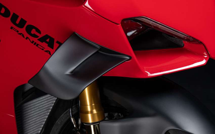 2022 Ducati Panigale V4 debuts – 215.5 hp, revised gearing; updates for improved on-track performance Image #1383620