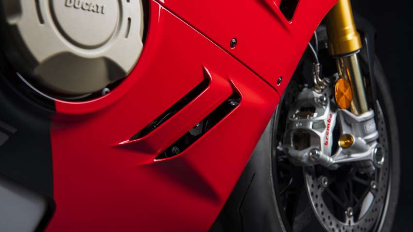 2022 Ducati Panigale V4 debuts – 215.5 hp, revised gearing; updates for improved on-track performance Image #1383623