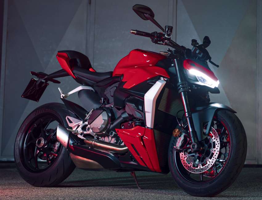 2022 Ducati Streetfighter V2 joins naked bike lineup 1376570