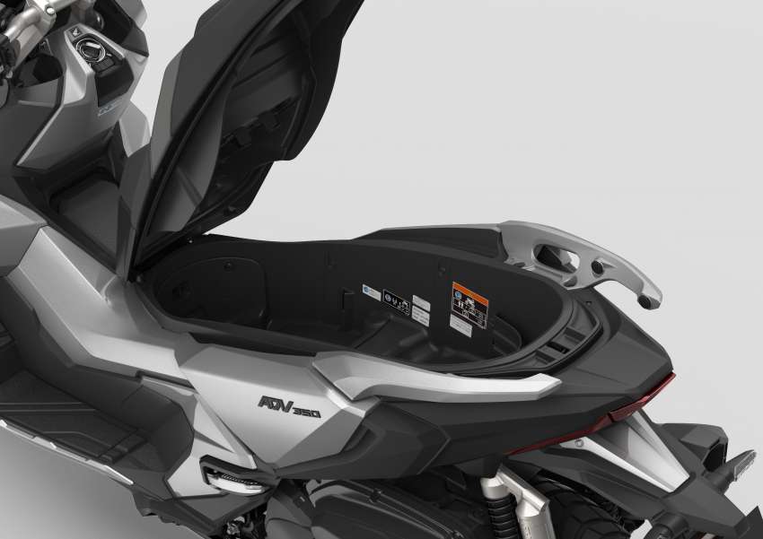 EICMA 2021: Honda ADV350 – 330 cc adventure-styled scooter with app-based Smartphone Voice Control 1382157