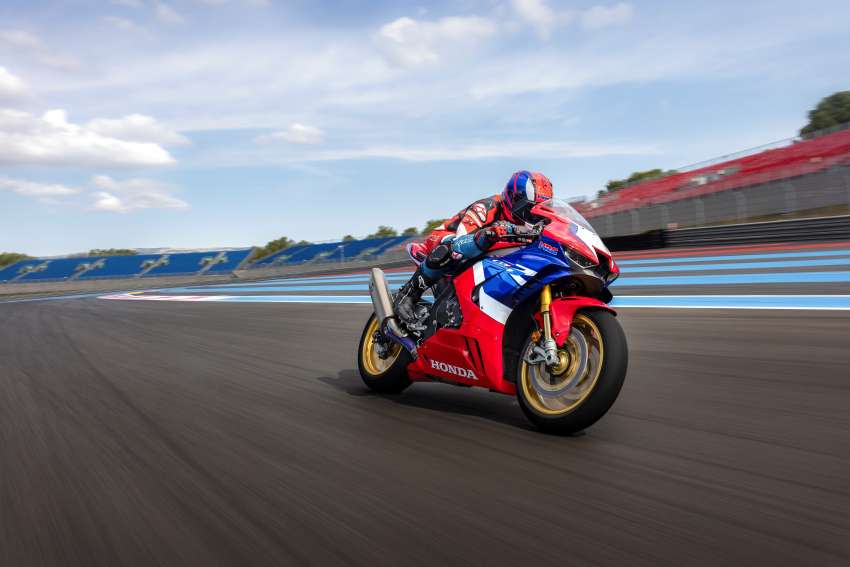 EICMA 2021: Honda CBR1000RR-R Fireblade SP 30th Anniversary joins ’22 update for stronger acceleration Image #1382493
