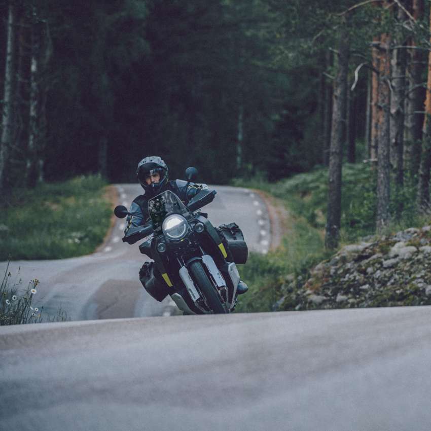 2022 Husqvarna Norden 901 unveiled, 889 cc, 105 hp 1369816