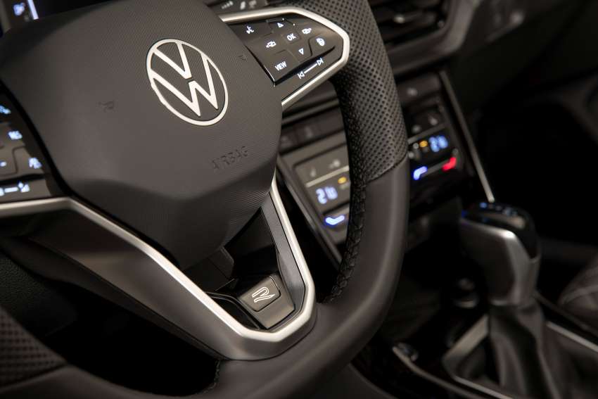 Volkswagen T-Roc facelift diperkenal – penampilan diperbaharui, panel infotainmen lebih seperti tablet 1378346