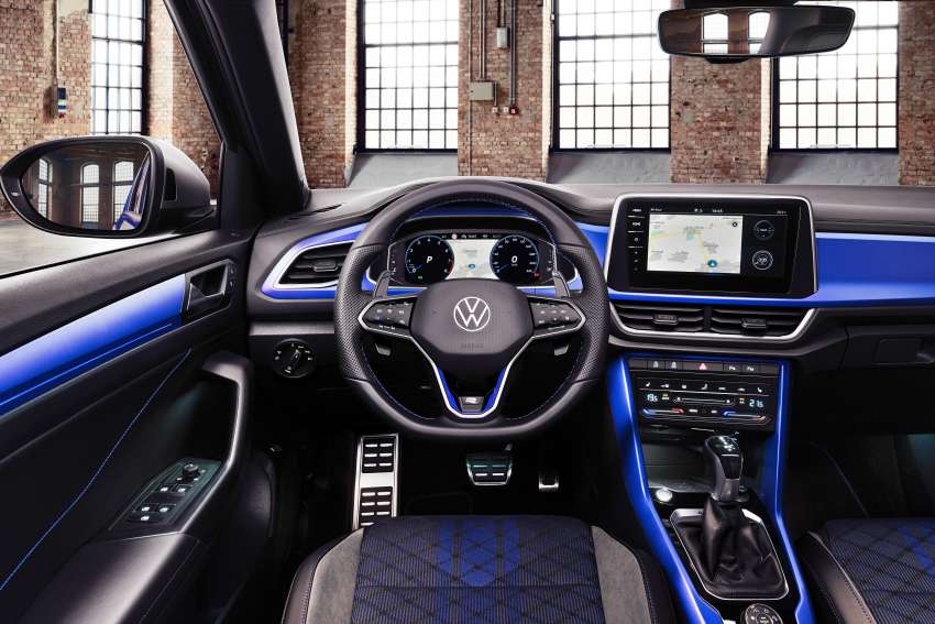 Volkswagen T-Roc facelift diperkenal – penampilan diperbaharui, panel infotainmen lebih seperti tablet Image #1378327