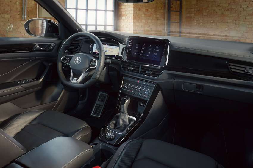 Volkswagen T-Roc facelift diperkenal – penampilan diperbaharui, panel infotainmen lebih seperti tablet Image #1378311