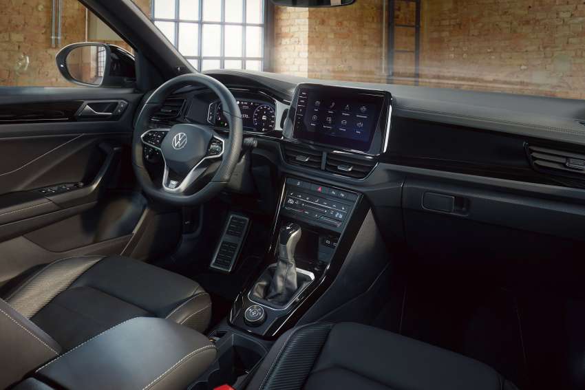 2022 Volkswagen T-Roc facelift debuts – revised exterior; interior gets tablet-style infotainment display Image #1378095