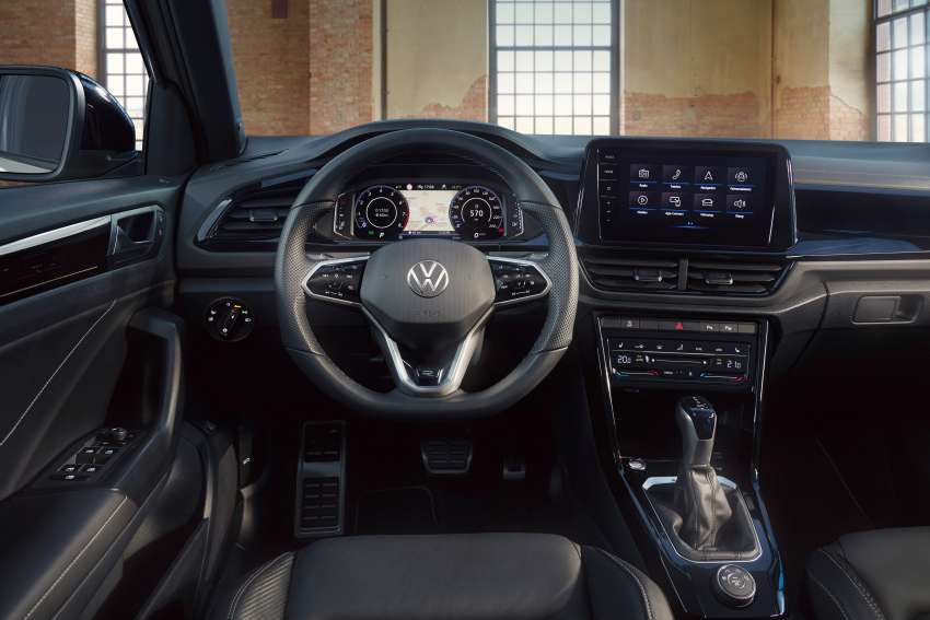 2022 Volkswagen T-Roc facelift debuts – revised exterior; interior gets tablet-style infotainment display 1378097