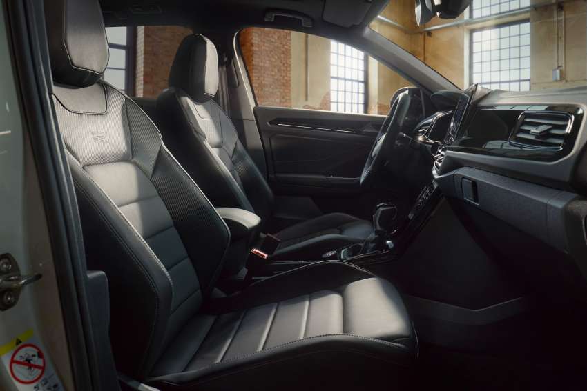 Volkswagen T-Roc facelift diperkenal – penampilan diperbaharui, panel infotainmen lebih seperti tablet Image #1378304