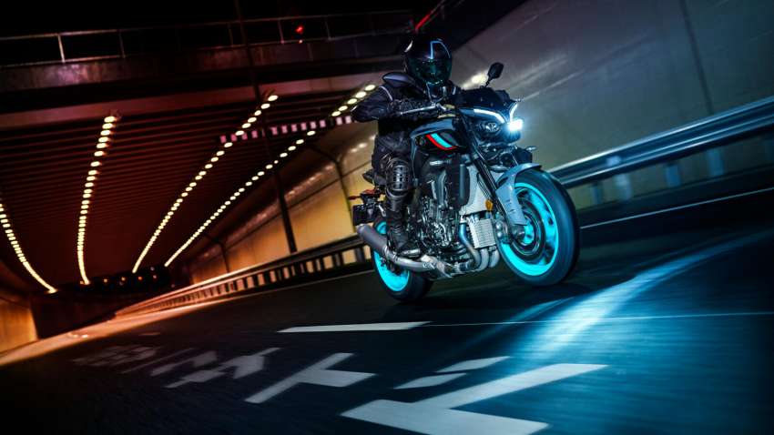 Yamaha MT-10 2022 diperkenal – banyak peningkatan termasuk pada enjin dan elektronik, ekzos titanium 1374123