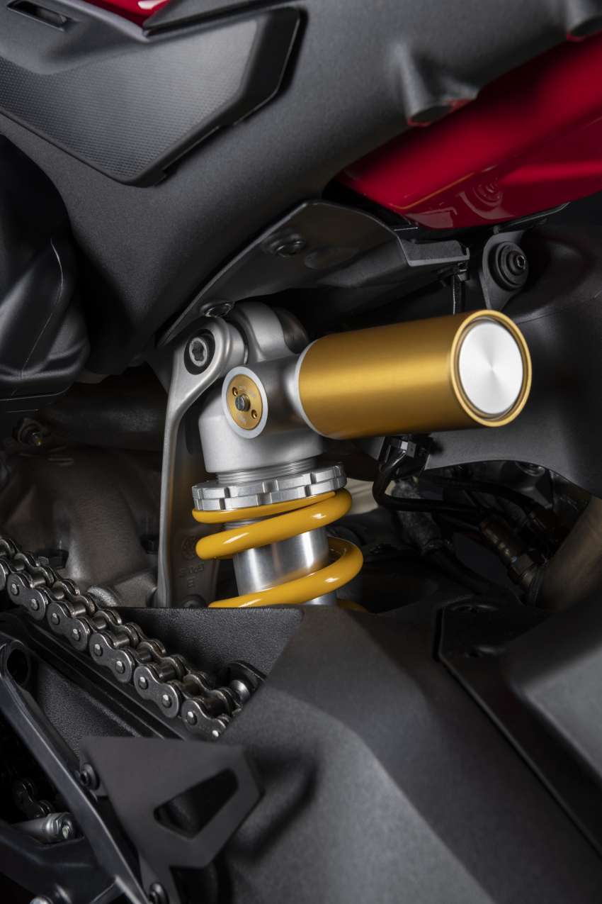 2022 Ducati Panigale V4 debuts – 215.5 hp, revised gearing; updates for improved on-track performance 1384001