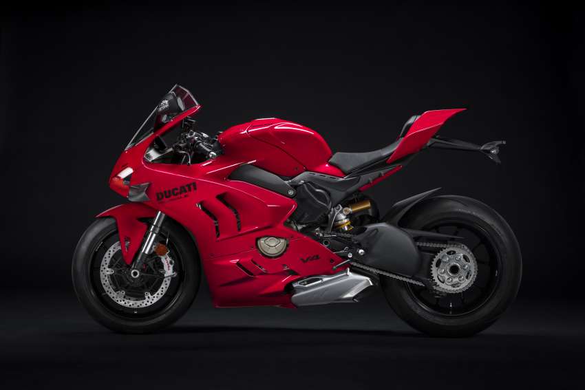 2022 Ducati Panigale V4 debuts – 215.5 hp, revised gearing; updates for improved on-track performance Image #1384008