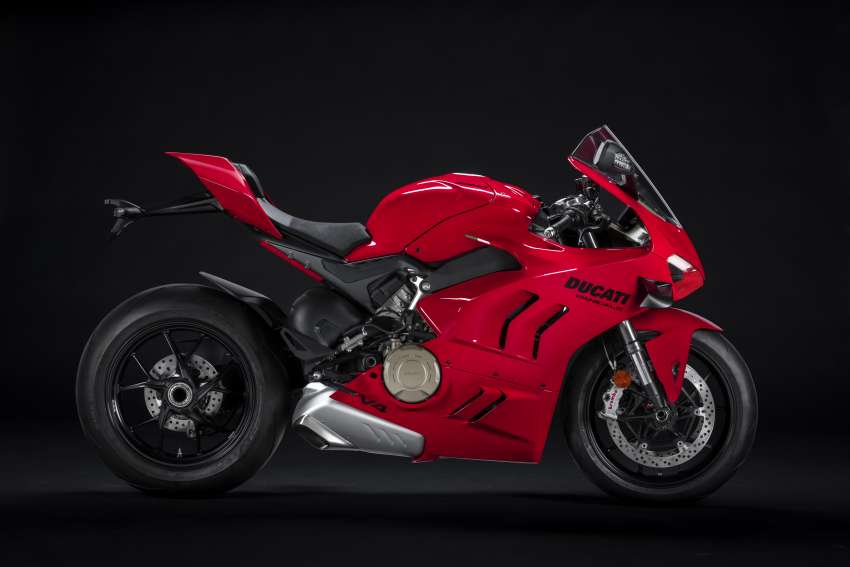 2022 Ducati Panigale V4 debuts – 215.5 hp, revised gearing; updates for improved on-track performance Image #1384009
