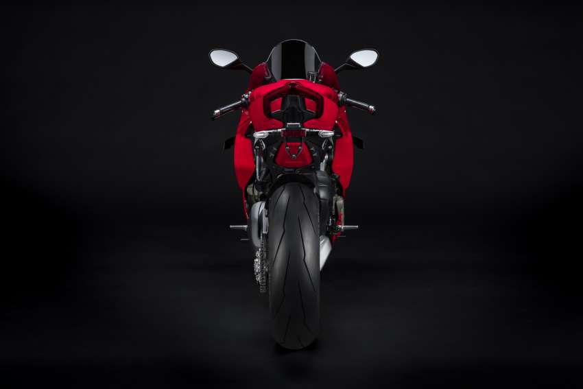 2022 Ducati Panigale V4 debuts – 215.5 hp, revised gearing; updates for improved on-track performance 1384013