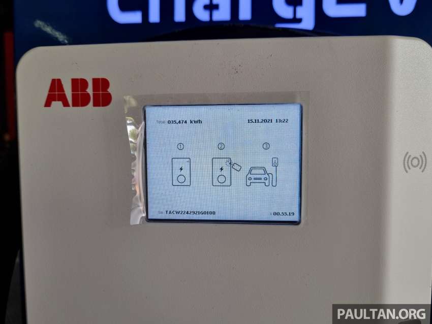 ChargEV replacing older EV chargers with new units Image #1376293