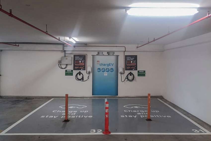 ChargEV replacing older EV chargers with new units Image #1376170