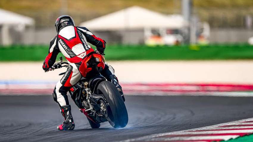 Ducati Streetfighter V2 diperkenal – 955 cc, 153 hp 1376765