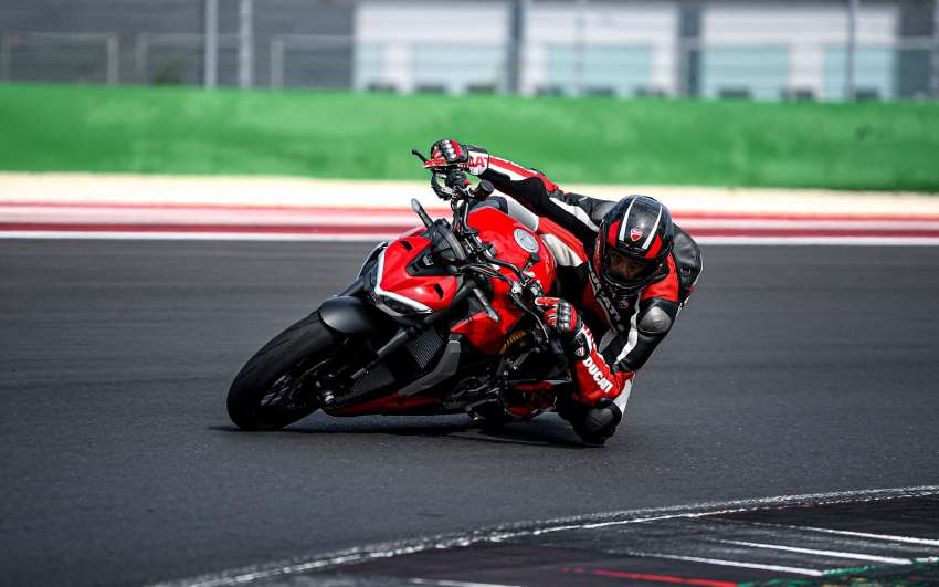 Ducati Streetfighter V2 diperkenal – 955 cc, 153 hp 1376779