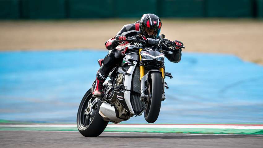 Ducati Streetfighter V4 SP diperkenal – suspensi elektronik Ohlins, rim gentian karbon, 208 hp, 123 Nm 1377273