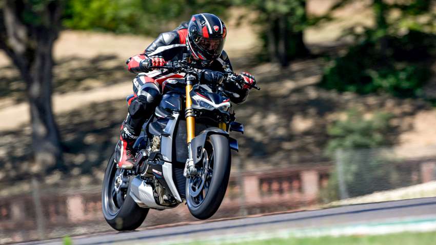 Ducati Streetfighter V4 SP diperkenal – suspensi elektronik Ohlins, rim gentian karbon, 208 hp, 123 Nm 1377271