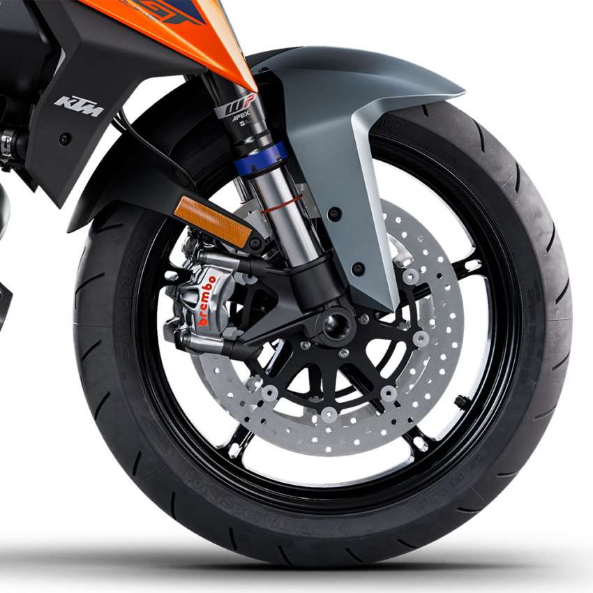 2022 KTM 1290 Super Duke GT – Sport-tourer updated with seven-inch TFT display, turn-by-turn navigation 1385805