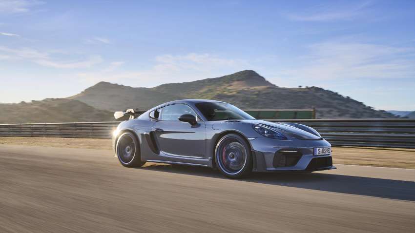 Porsche 718 Cayman GT4 RS didedahkan – 4.0L NA dari 911 GT3, 500 PS/450 Nm, 0-100km/h dalam 3.4s 1377823