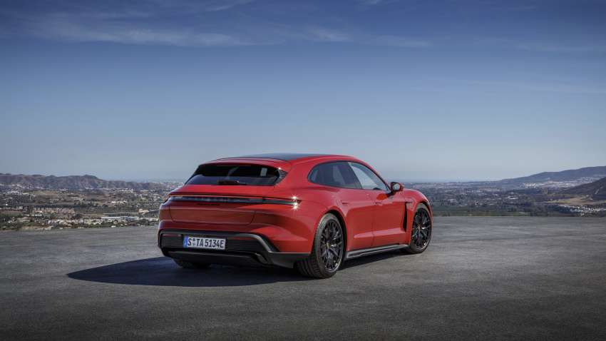 Porsche Taycan GTS debuts in Los Angeles – now with Sport Turismo wagon body; up to 504 km range WLTP 1377540