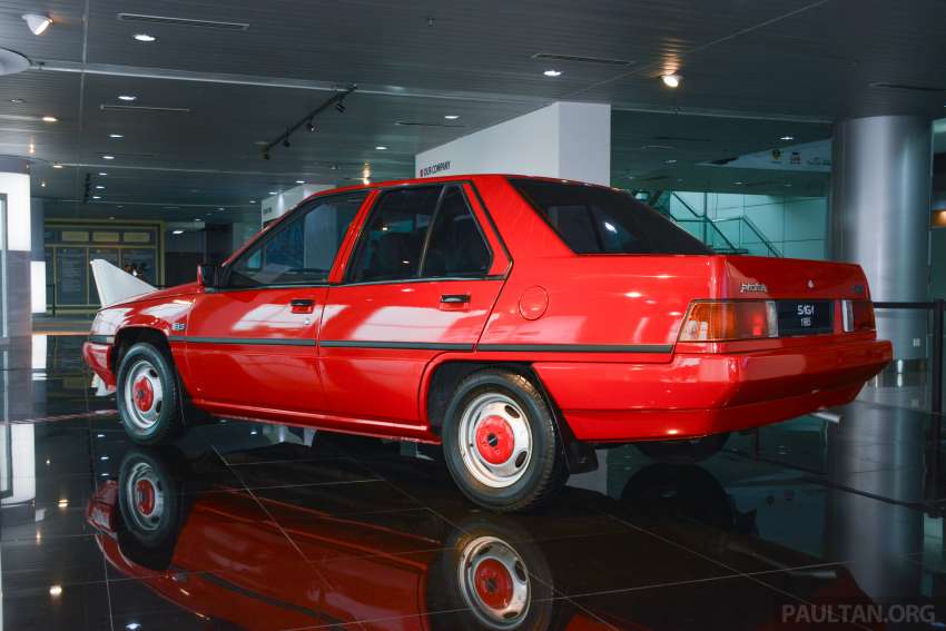 Proton’s opens Gallery of Inspiration at COE – new interactive space has old cars, VR, Starbucks cafe 1383736