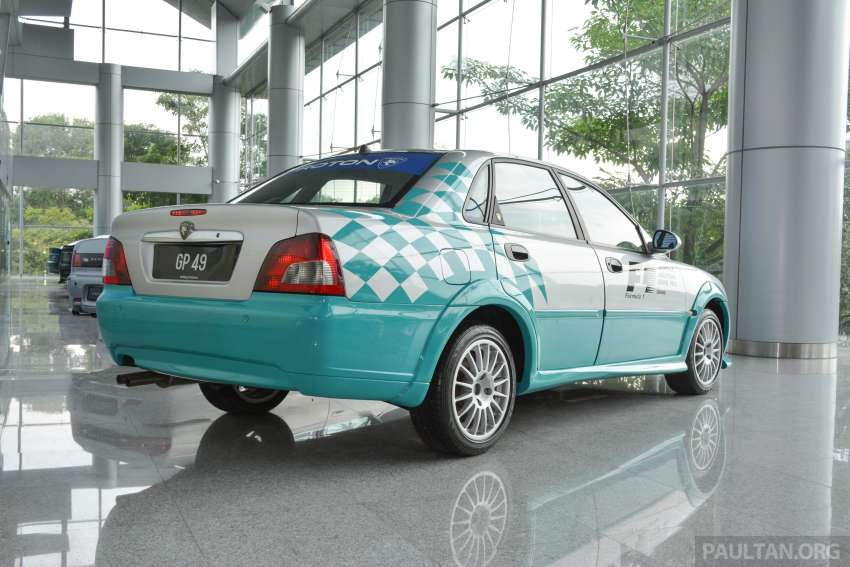 Proton’s opens Gallery of Inspiration at COE – new interactive space has old cars, VR, Starbucks cafe 1383765