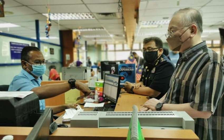JPJ counter system ancient, needs to be modernised – minister angered by long queues for <em>lesen</em> renewal 1384562