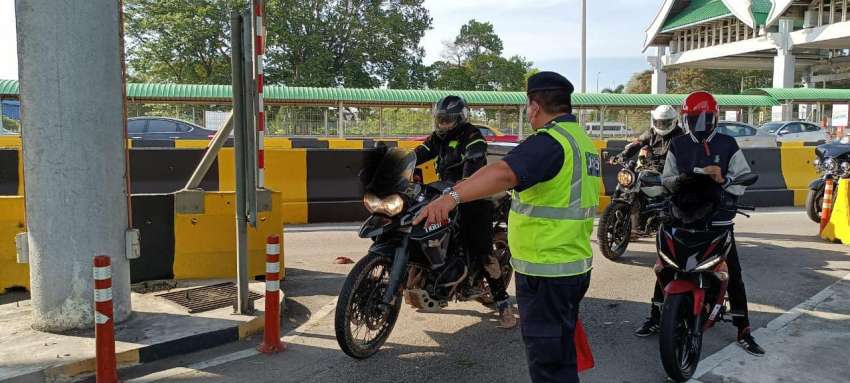 JPJ Penang goes after big bikes in special operation 1387679