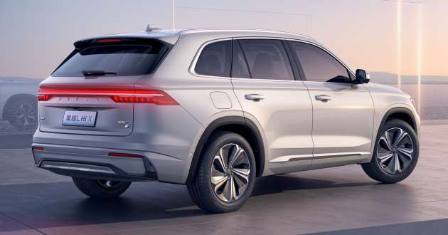 2022 Geely Xingyue L Hi-X – 245 PS, 540 Nm hybrid; 3-stage gearbox, 1,300 km range, 0-100 in 7.9 seconds!