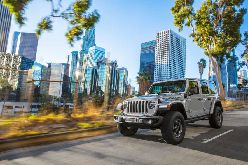 2022 Jeep Wrangler 4xe in Europe – PHEV only, petrol variants dropped; updated ADAS and equipment 1388534
