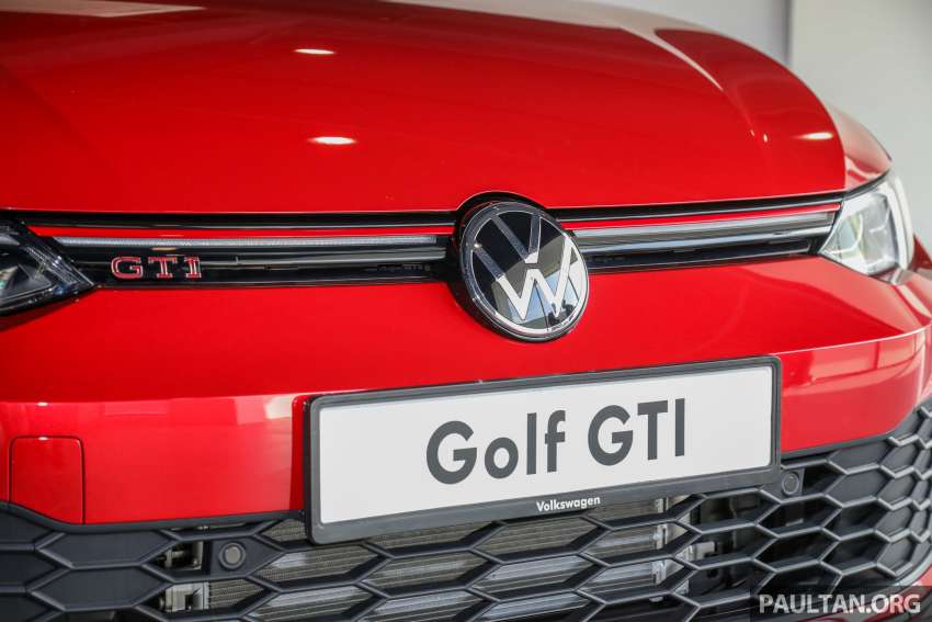 2022 Volkswagen Golf GTI and R-Line Mk8 in Malaysia 1396481