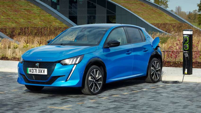 2022 Peugeot e-208, e-2008 updated with more range 1395388