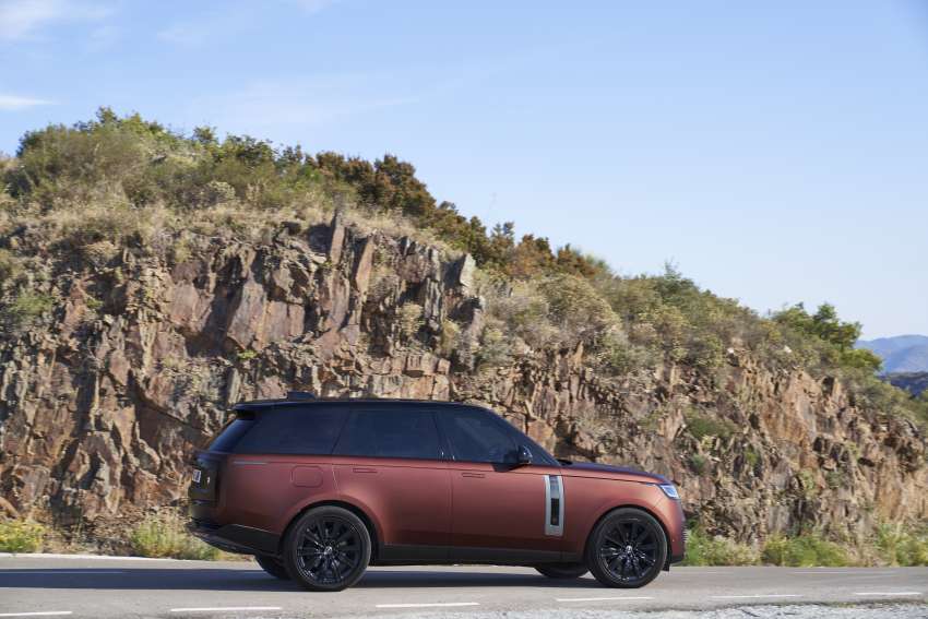 2022 Range Rover SV – more luxury in standard- and long-wheelbase; petrol, diesel and PHEV powertrains 1393851