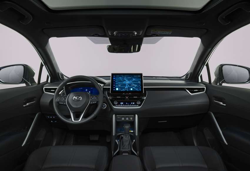 Toyota Corolla Cross – Europe gets new 2.0L Dynamic Force hybrid, fancy LED lights, wireless CarPlay 1386832