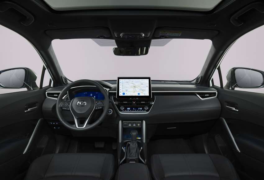 Toyota Corolla Cross – Europe gets new 2.0L Dynamic Force hybrid, fancy LED lights, wireless CarPlay 1386831