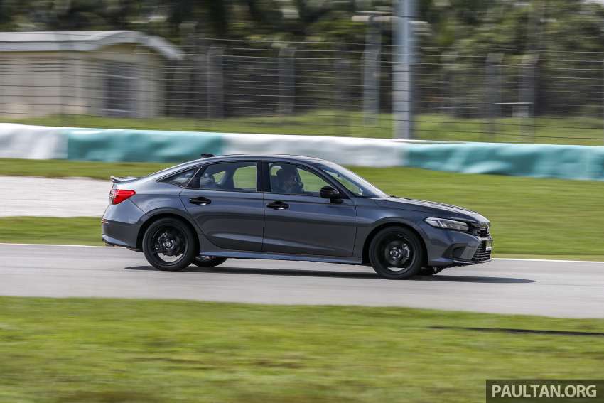 REVIEW: 2022 Honda Civic RS in Malaysia – first impressions of the new C-segment sedan benchmark Image #1391112