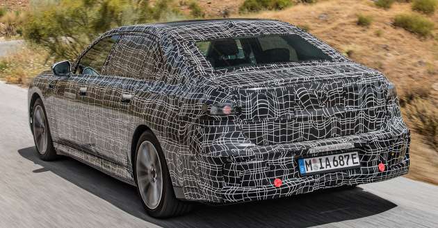 BMW i7 undergoes hot-weather testing ahead of debut
