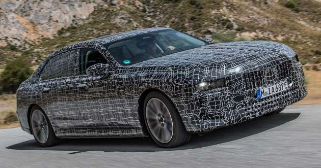 BMW i7 undergoes hot-weather testing ahead of debut