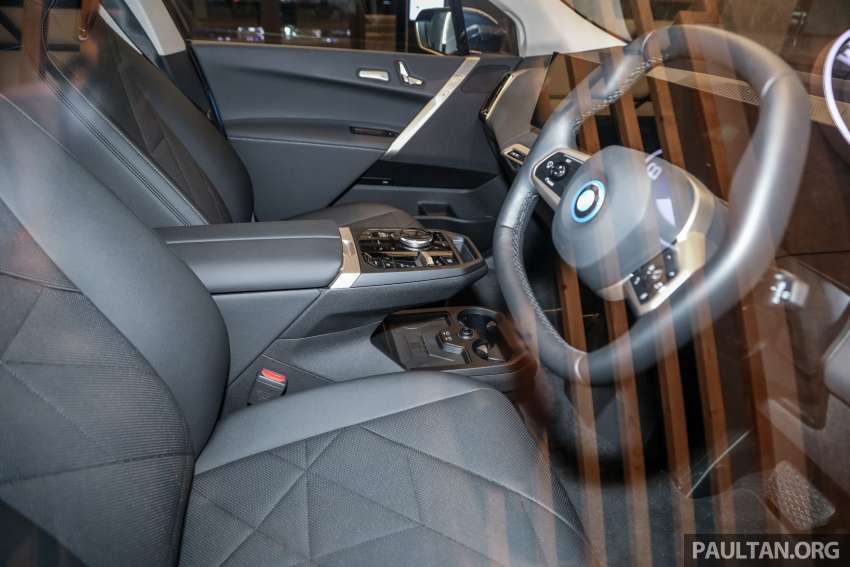 GALLERY: BMW iX xDrive40 in Malaysia – EV SUV with 322 hp, 630 Nm, 425 km range; priced from RM420k 1389228