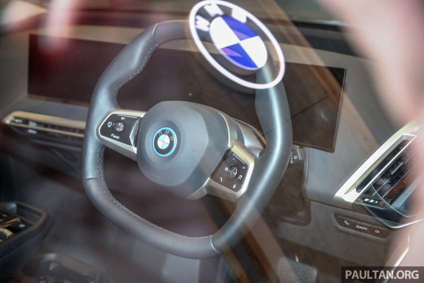 GALLERY: BMW iX xDrive40 in Malaysia – EV SUV with 322 hp, 630 Nm, 425 km range; priced from RM420k Image #1389229