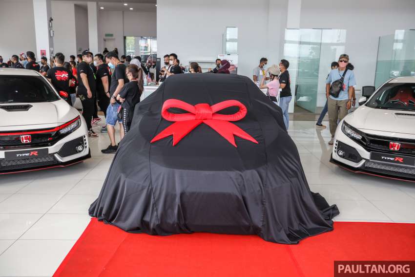 Honda Type R Exhibition at Ban Lee Heng Motor in Melaka – from the EK9 to the FK8; owners take part too 1395076