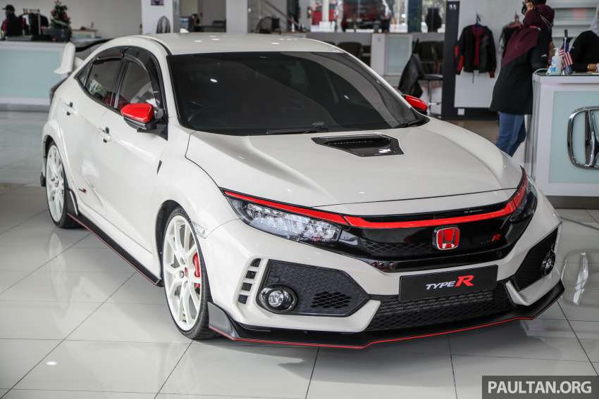 Honda Type R Exhibition at Ban Lee Heng Motor in Melaka – from the EK9 to the FK8; owners take part too 1395113
