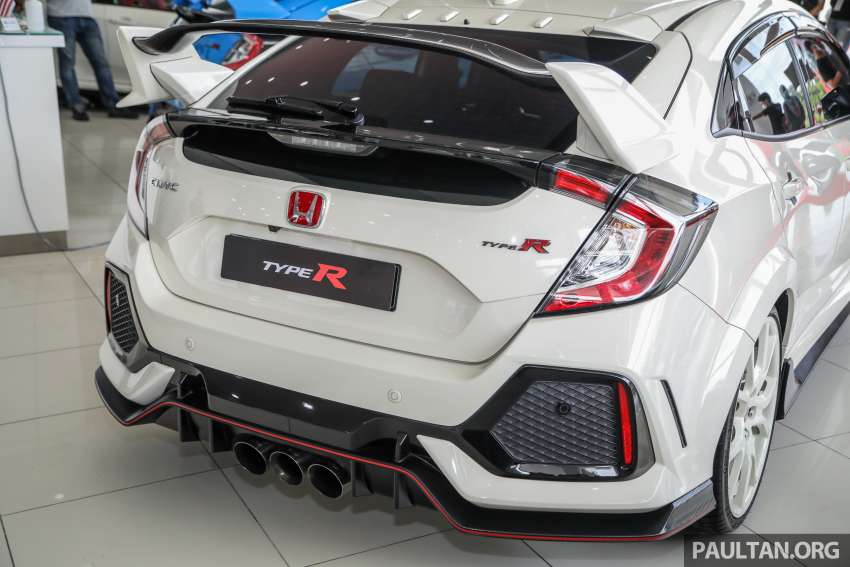 Honda Type R Exhibition at Ban Lee Heng Motor in Melaka – from the EK9 to the FK8; owners take part too 1395119