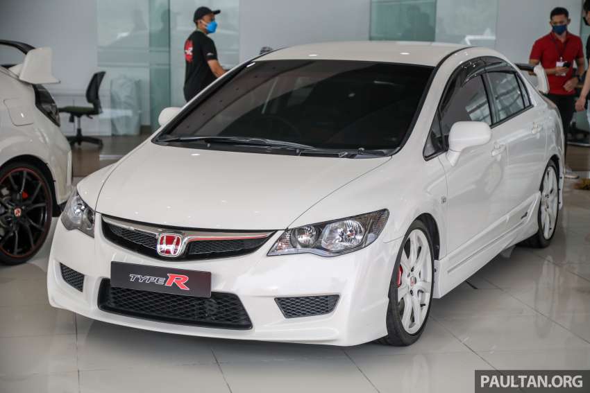 Honda Type R Exhibition at Ban Lee Heng Motor in Melaka – from the EK9 to the FK8; owners take part too 1395139